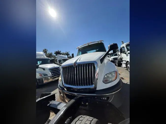 2018 NAVISTAR INTERNATIONAL LT625 DAYCAB T/A