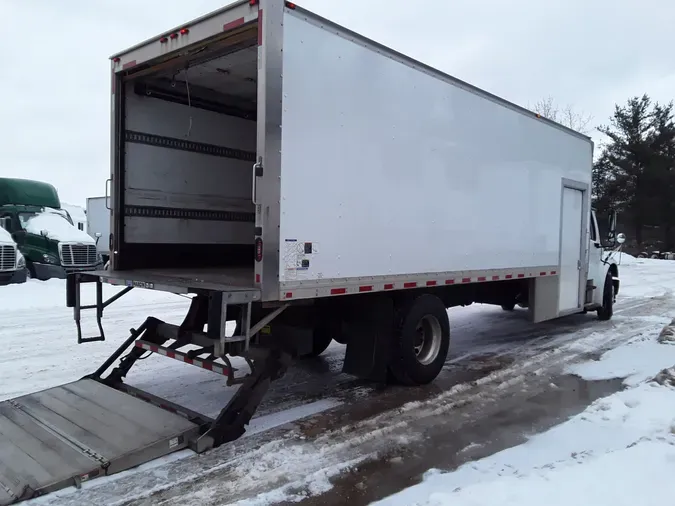 2018 FREIGHTLINER/MERCEDES M2 106