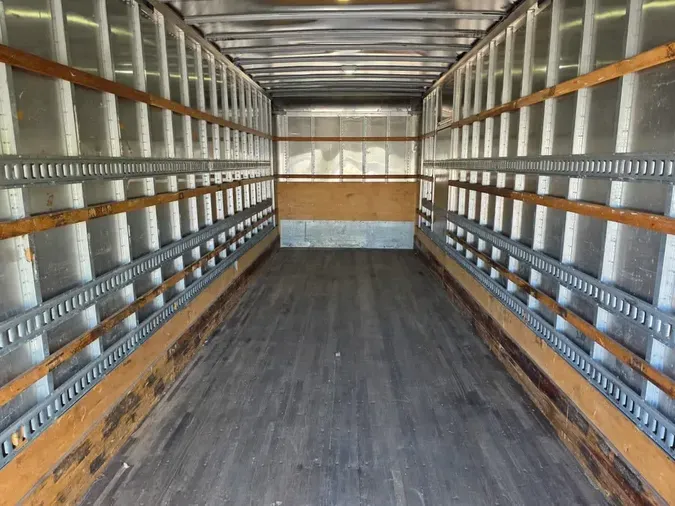 2018 FREIGHTLINER M2 106