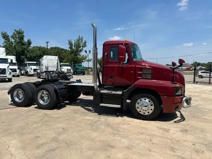 2019 MACK AN64T