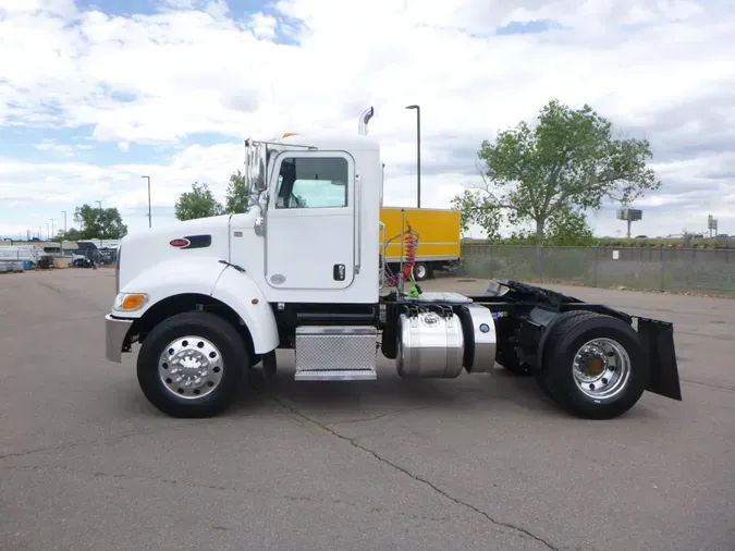 2018 Peterbilt 337