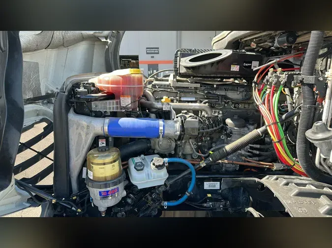 2020 Freightliner Cascadia