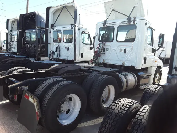 2018 FREIGHTLINER/MERCEDES CASCADIA 125