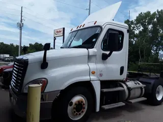 2018 FREIGHTLINER/MERCEDES CASCADIA 125