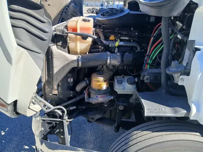 2018 FREIGHTLINER/MERCEDES CASCADIA 113