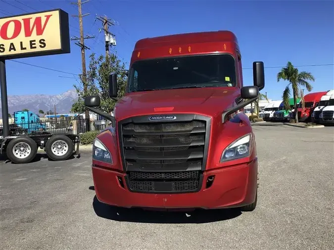 2019 FREIGHTLINER CA126