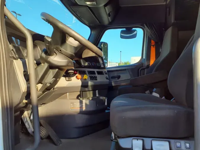 2021 FREIGHTLINER/MERCEDES NEW CASCADIA PX12664