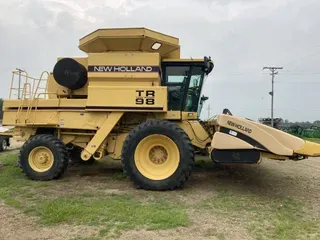 1996 New Holland TR98