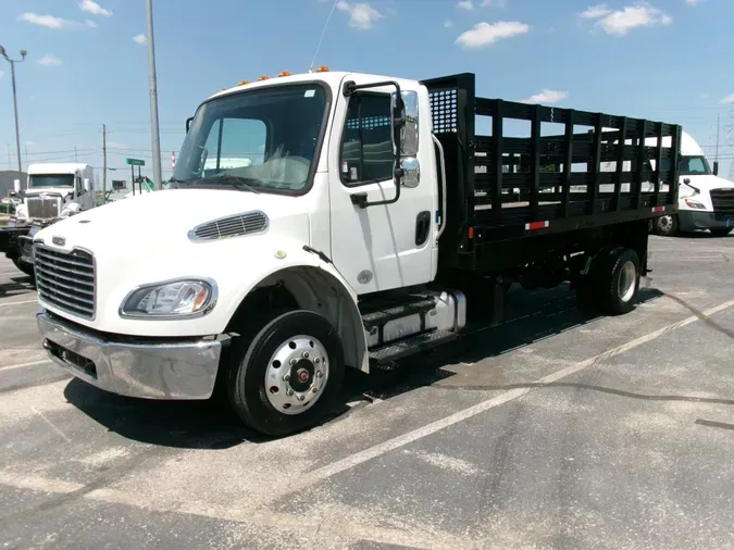 2019 Freightliner Business Class M2 106