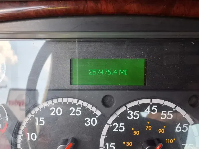 2018 FREIGHTLINER M2 106