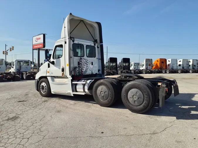 2020 FREIGHTLINER CASCADIA 125