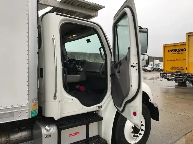 2017 Freightliner M2