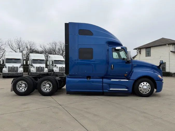 2022 International LT625