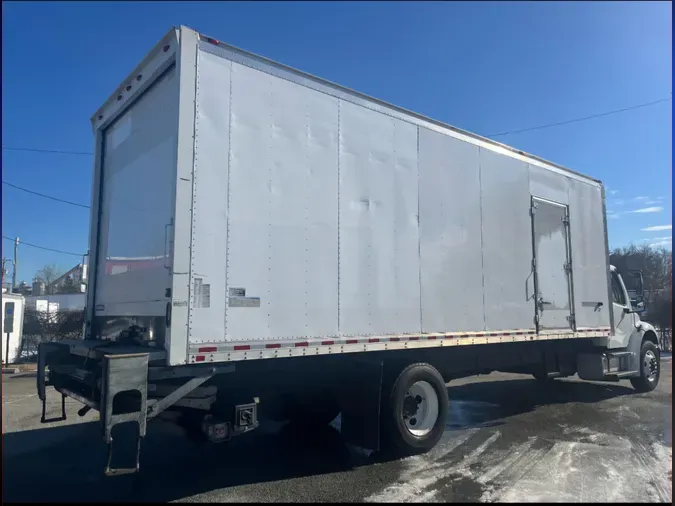 2018 FREIGHTLINER/MERCEDES M2 106