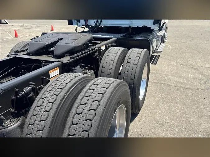 2020 FREIGHTLINER CA116