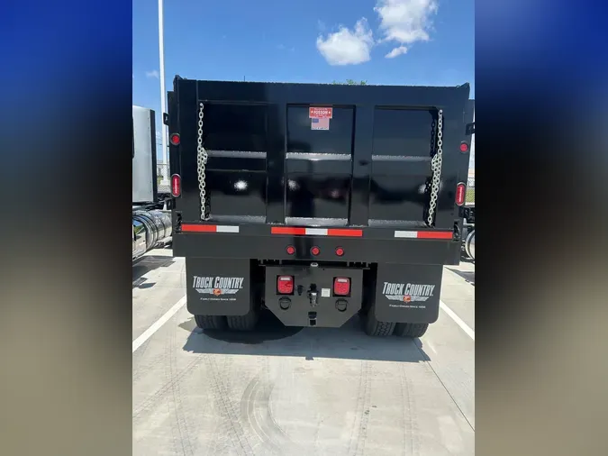 2017 Freightliner Business Class M2 106