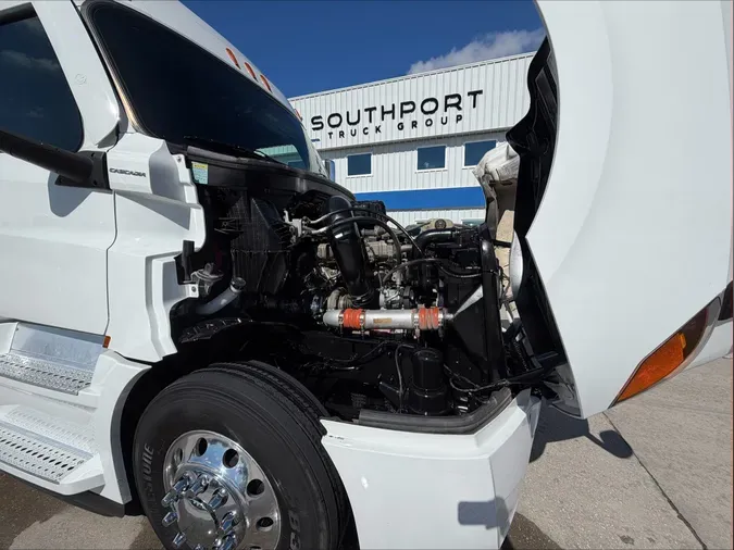 2024 Freightliner Cascadia 126e42e5739018a8d476941bc2f48e7fec7