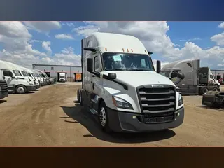 2023 Freightliner Cascadia 126