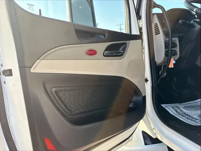 2023 Peterbilt 579