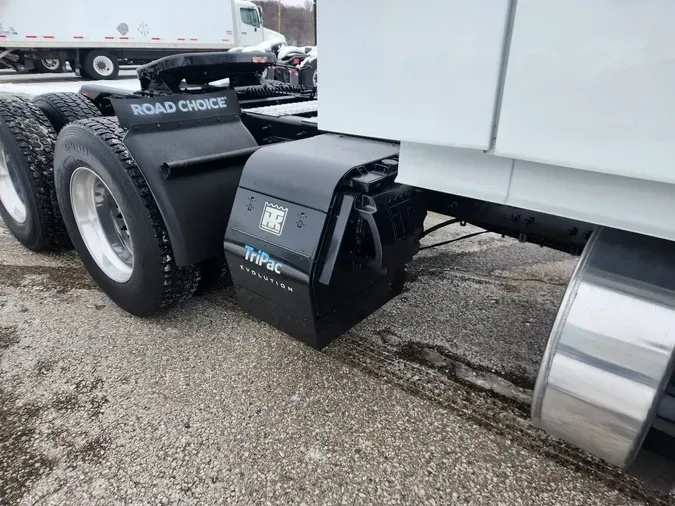 2021 VOLVO VNL64T740e4307f3b72a19312a94c3ab253757682