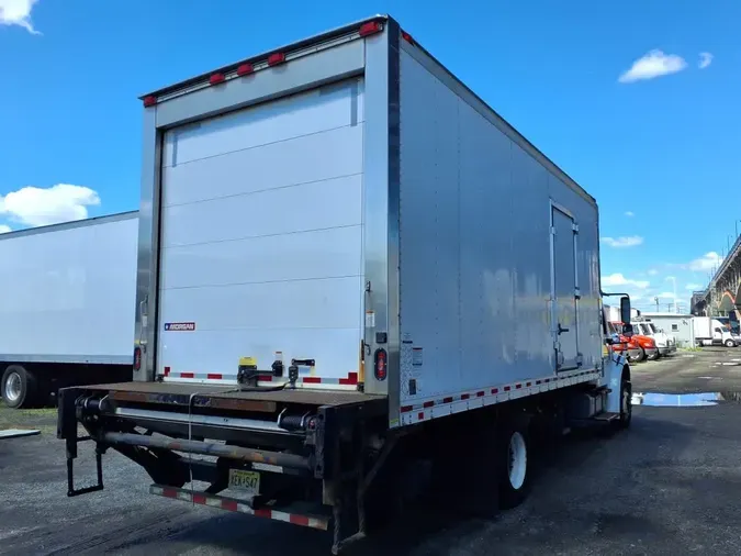 2017 FREIGHTLINER M2 106