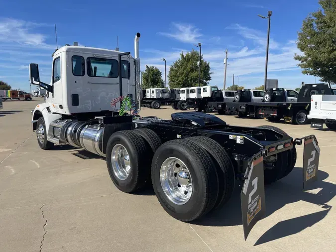 2017 Peterbilt 567