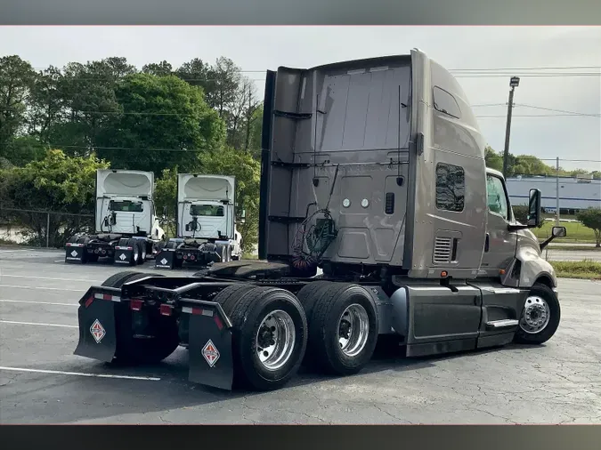 2022 INT LT625 6x4