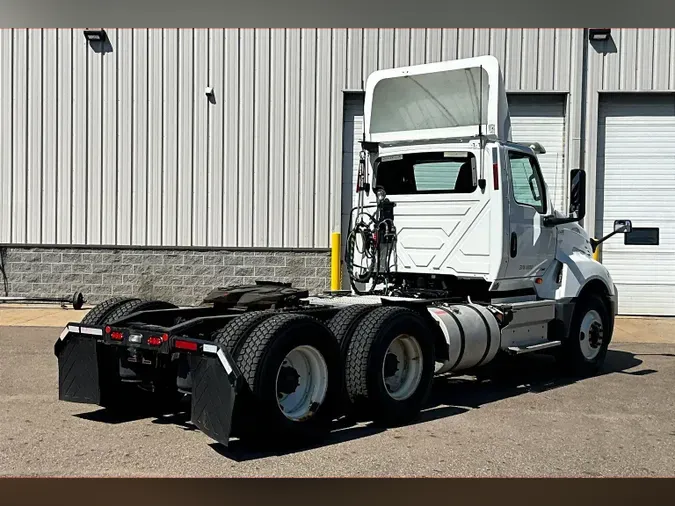 2019 INT LT625 6x4