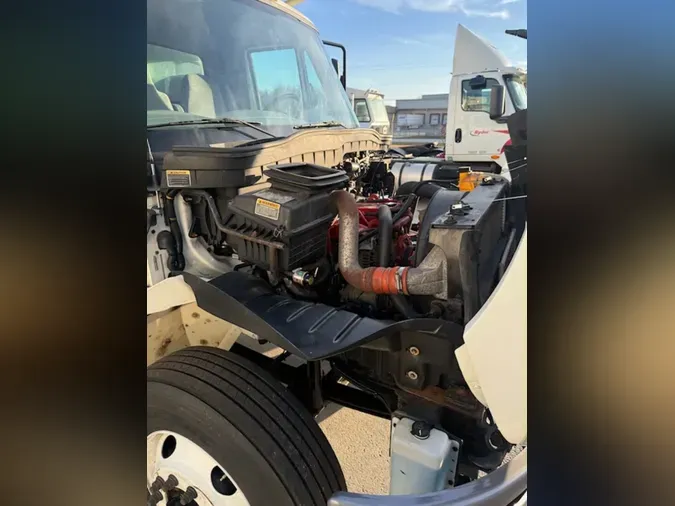 2018 NAVISTAR INTERNATIONAL 4300 SBAe437d3268255cc3480ea9dbcb9d67ade