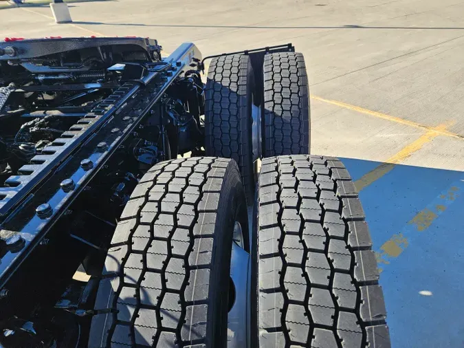 2026 Kenworth T880e438097816b5fa915f393332d1e906bc