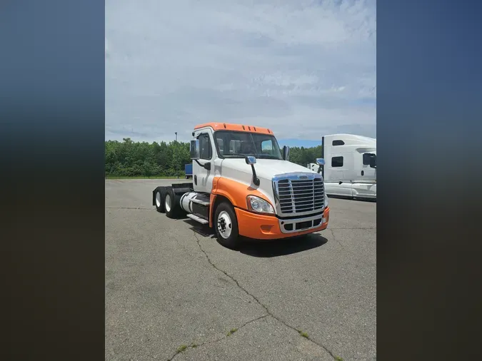 2017 FREIGHTLINER/MERCEDES CASCADIA 125