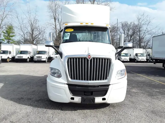 2022 NAVISTAR INTERNATIONAL LT625 DAYCAB T/A