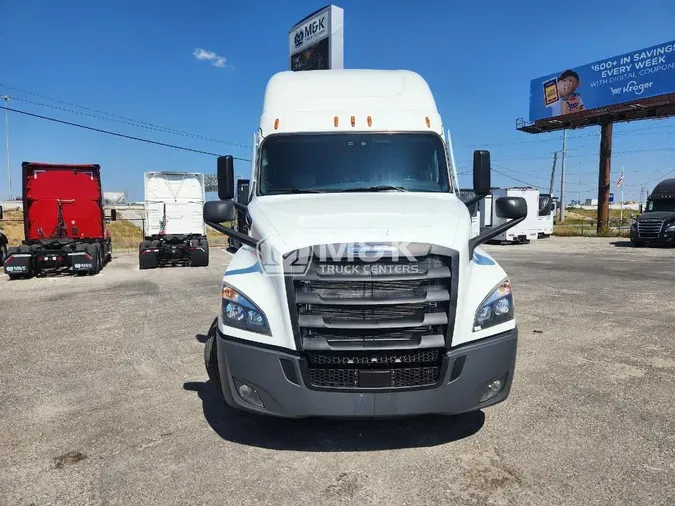 2020 FREIGHTLINER Cascadia 126