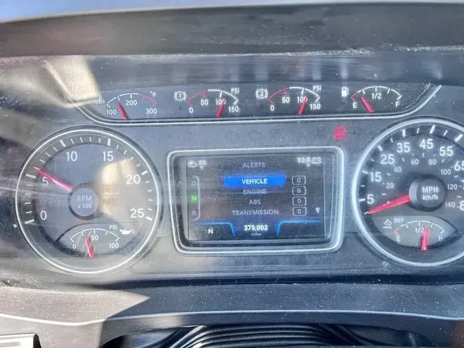 2020 International LT625