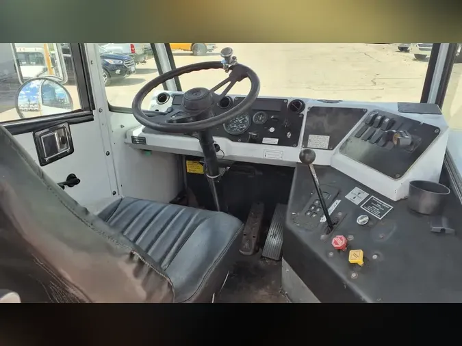 2017 CAPACITY OF TEXAS,INC. SABRE 5 4X2