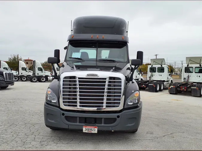 2019 FREIGHTLINER/MERCEDES CASCADIA 125