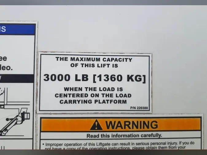 2022 FREIGHTLINER/MERCEDES M2 106