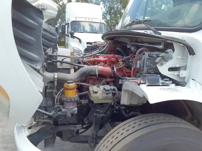 2018 FREIGHTLINER M2 106