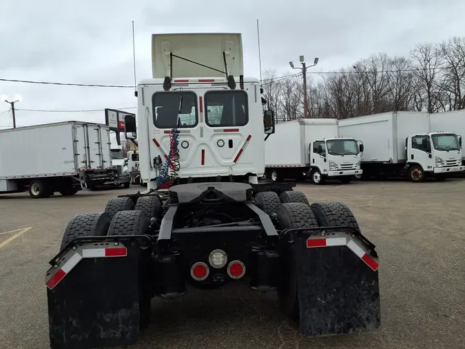 2018 FREIGHTLINER/MERCEDES CASCADIA 125