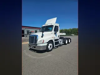 2018 FREIGHTLINER/MERCEDES CASCADIA 125