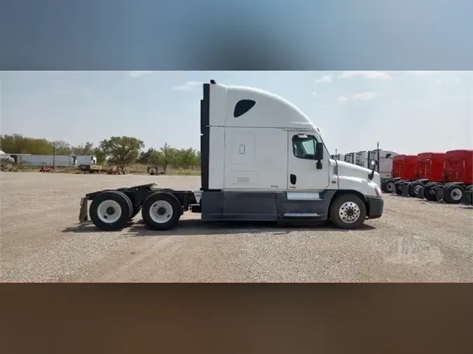 2018 FREIGHTLINER CASCADIA 125