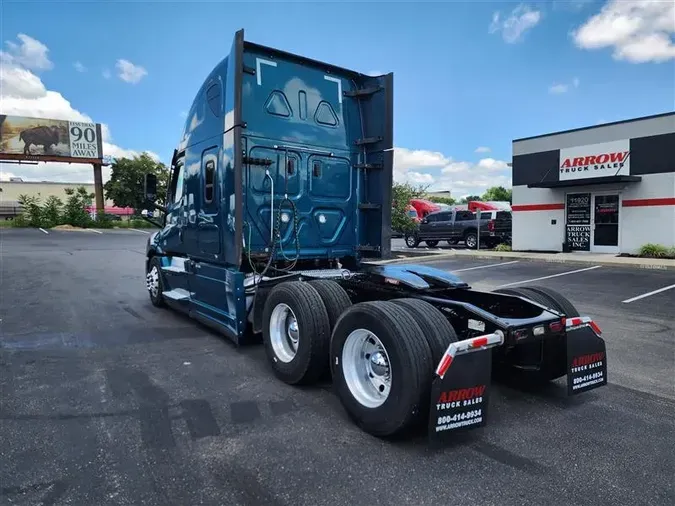2022 FREIGHTLINER CASCADIA
