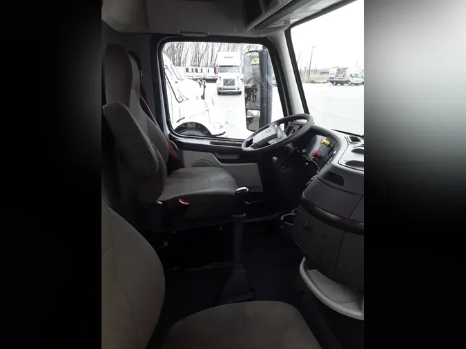 2016 VOLVO VNL42TRACTOR