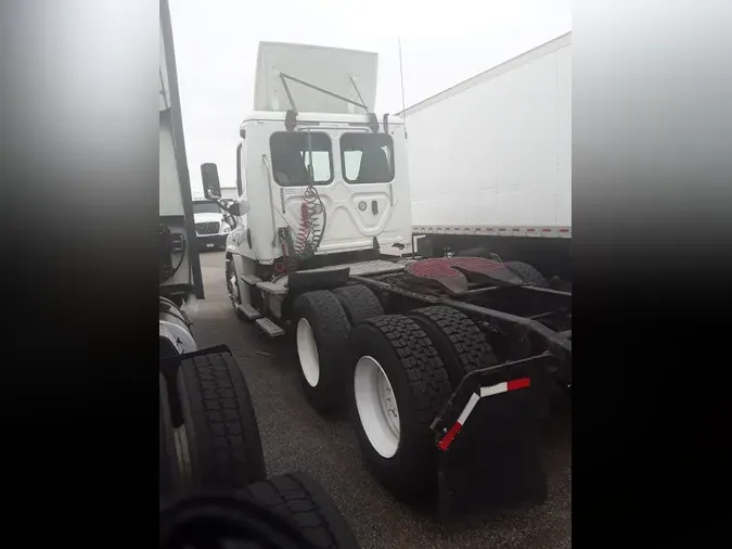 2018 FREIGHTLINER/MERCEDES CASCADIA 125