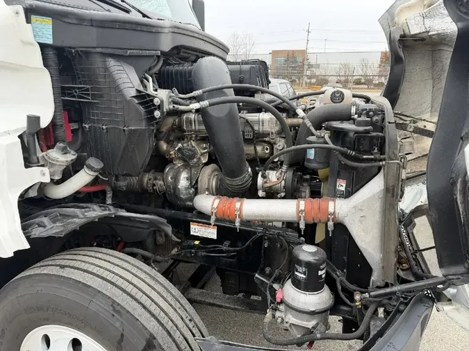 2022 FREIGHTLINER Cascadia 126