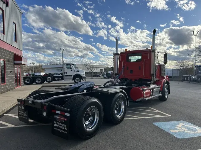 2021 Western Star 4900 SB