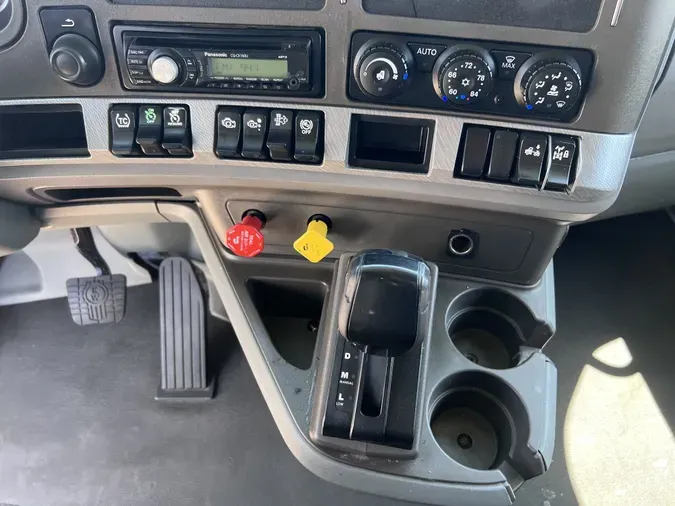 2017 KENWORTH T680