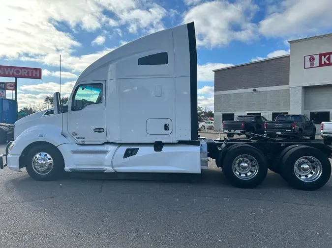 2021 Kenworth T680