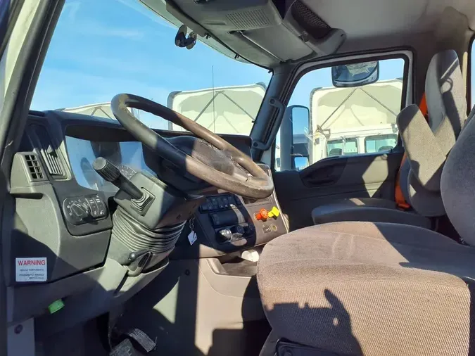 2019 NAVISTAR INTERNATIONAL LT625 DAYCAB T/A