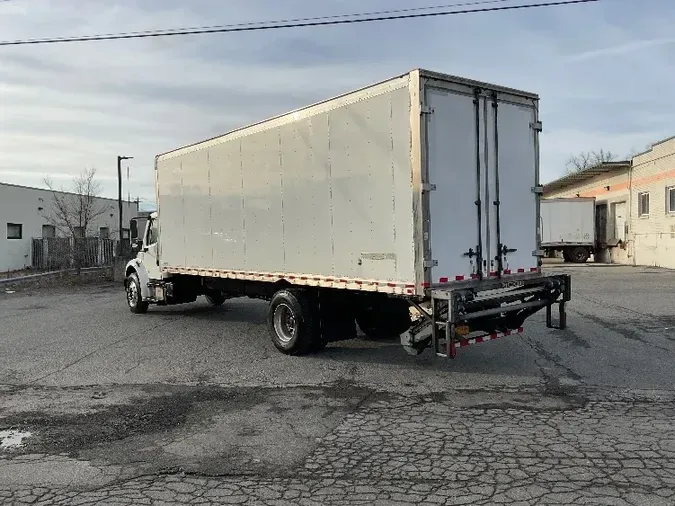 2019 Freightliner M2